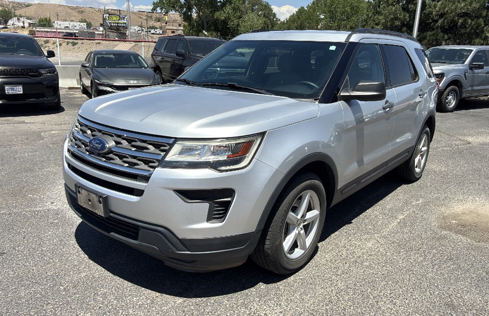 2018 FORD Explorer